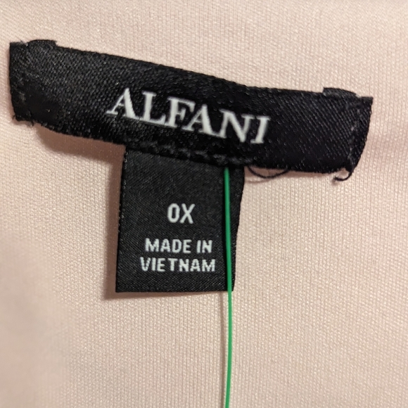 Alfani Beige Printed Sleeveless Trapeze Top - Picture 7 of 7